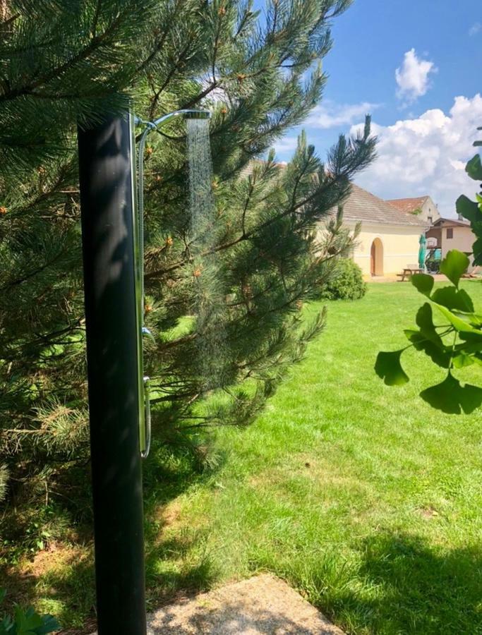 Apartmánové ubytovanie POD DUBOM Polny Kesov Exteriér fotografie