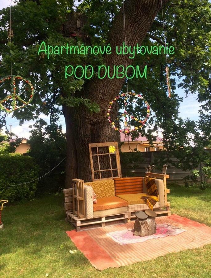 Apartmánové ubytovanie POD DUBOM Polny Kesov Exteriér fotografie